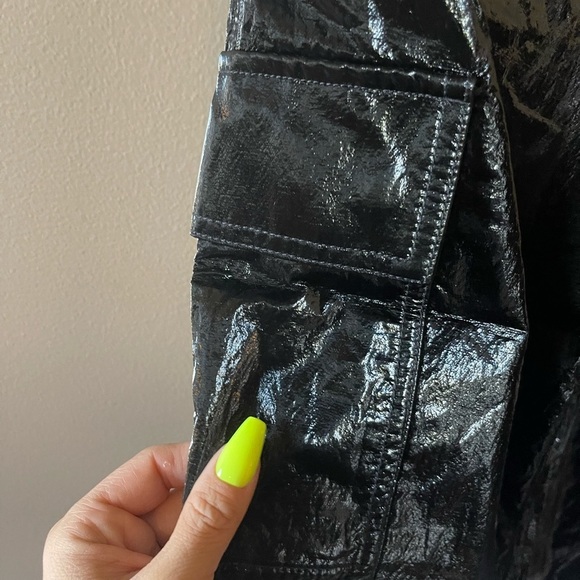 NWT Good American Paper Cargo Pants - Picture 5 of 9